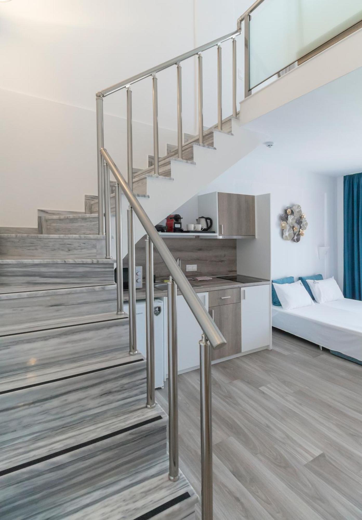 Oliva Suites Nikiti  Extérieur photo